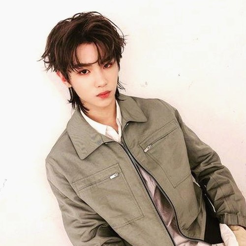 娱乐圈反差：明星光鲜背后隐藏的真实生活，令人震惊？